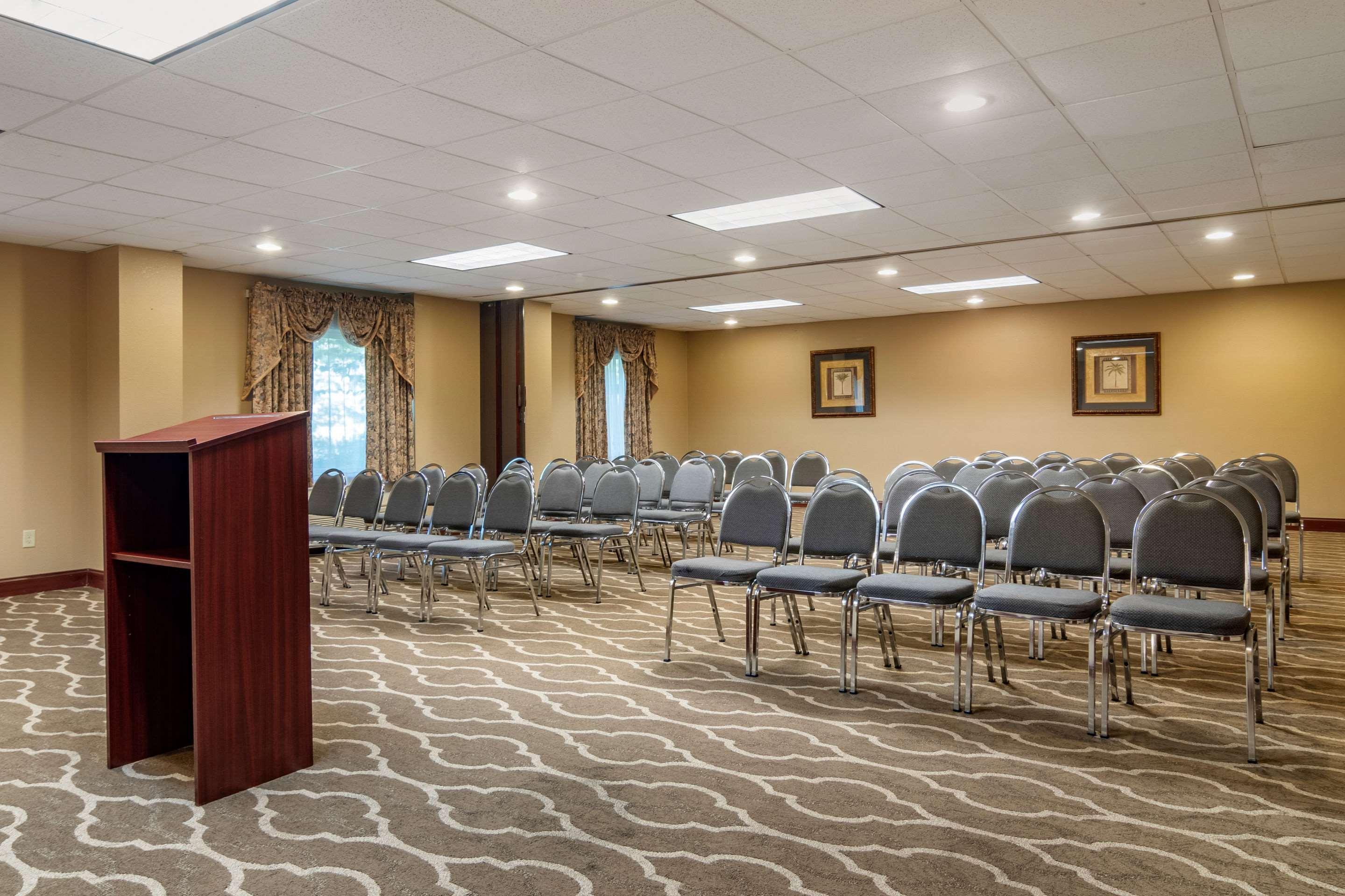 Comfort Inn & Suites Suwanee - Sugarloaf Екстер'єр фото