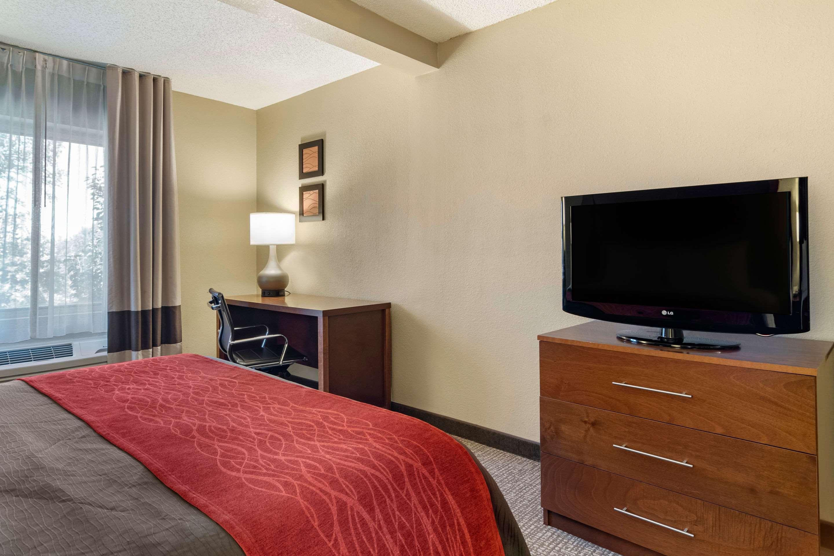 Comfort Inn & Suites Suwanee - Sugarloaf Екстер'єр фото