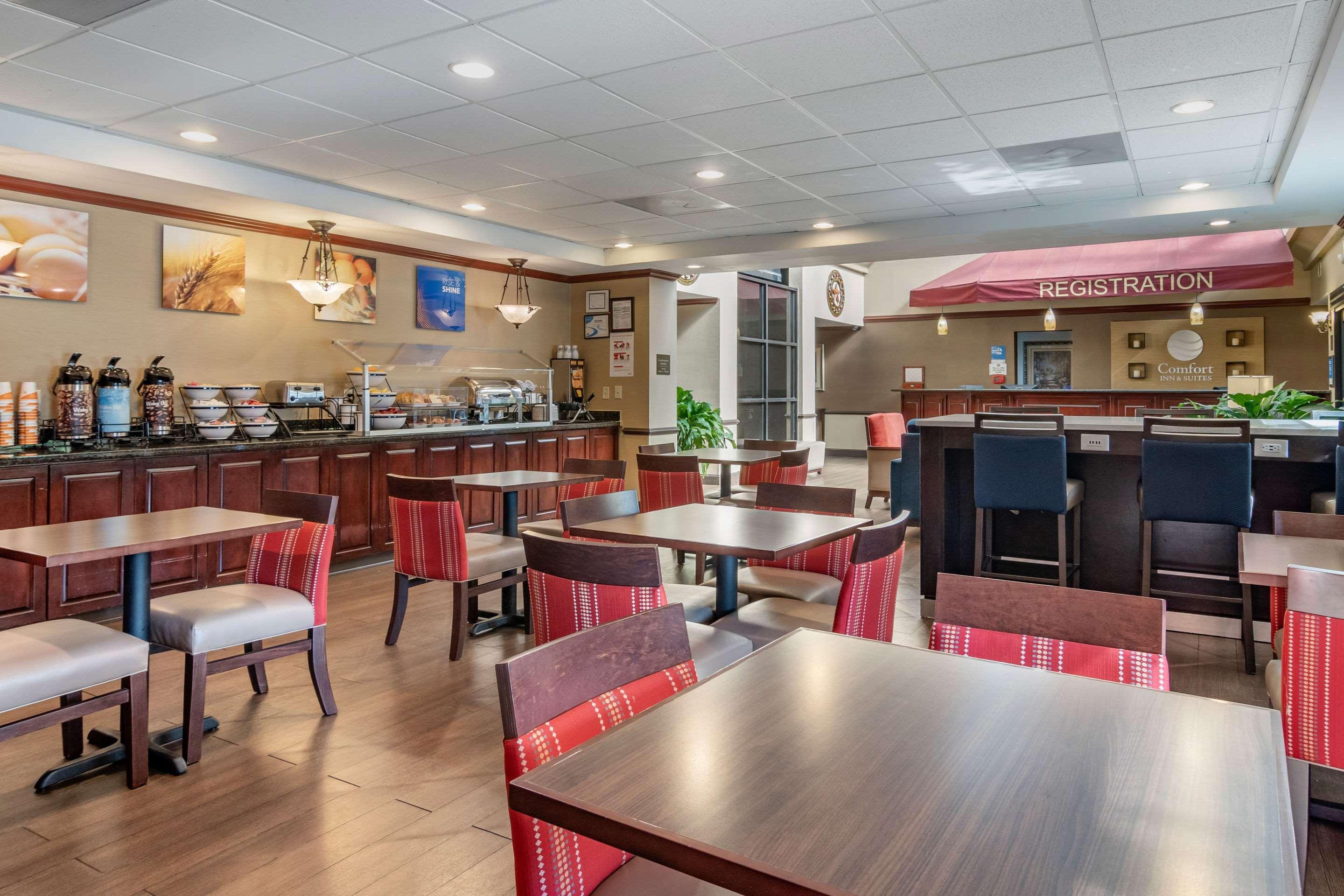 Comfort Inn & Suites Suwanee - Sugarloaf Екстер'єр фото