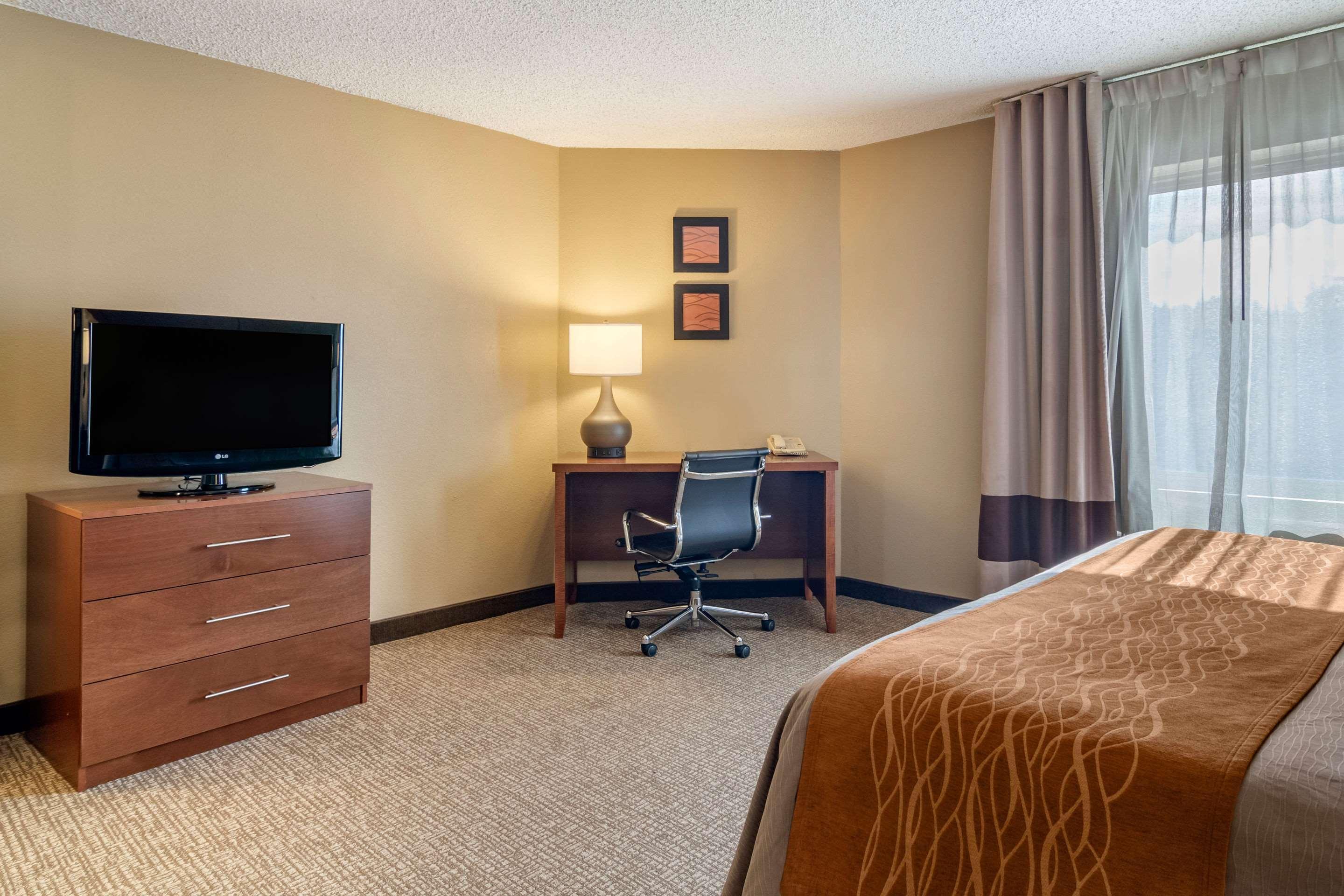 Comfort Inn & Suites Suwanee - Sugarloaf Екстер'єр фото
